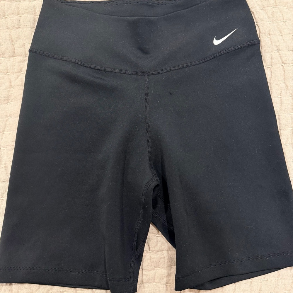 Nike Black High-Waist Biker Shorts